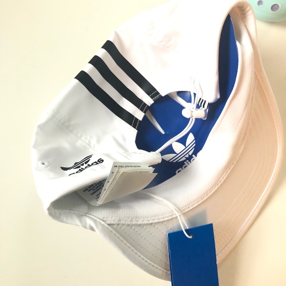 NWT 🆕 Adidas originals cap white/black - Picture 3 of 5